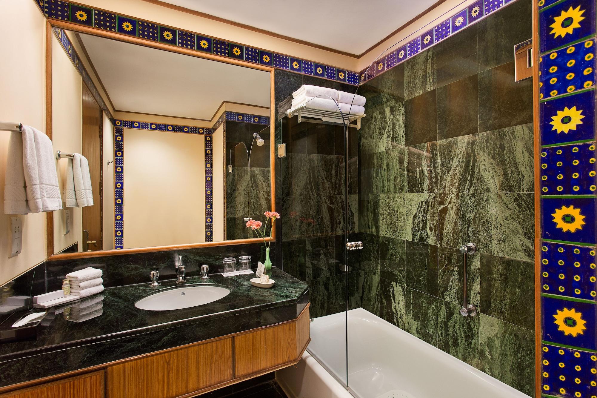فندق ترايدنت جايبور المظهر الخارجي الصورة Bathroom