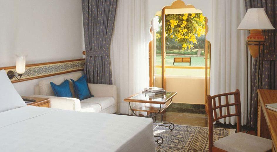 فندق ترايدنت جايبور المظهر الخارجي الصورة A room at the resort