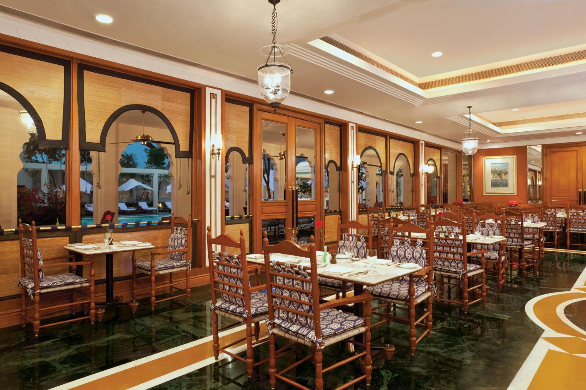 فندق ترايدنت جايبور المظهر الخارجي الصورة The interior of the hotel
