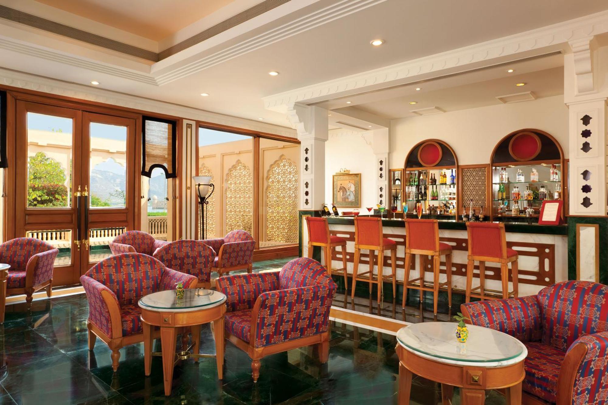 فندق ترايدنت جايبور المظهر الخارجي الصورة Bar at the Oberoi, Agra
