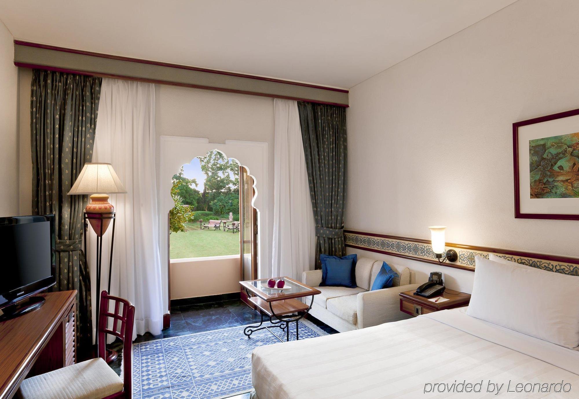فندق ترايدنت جايبور الغرفة الصورة A room at the Taj Bengal